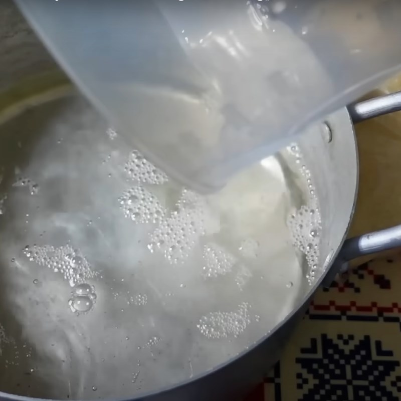 Bước 2 Nấu nước ngâm Cà pháo ngâm chua ngọt