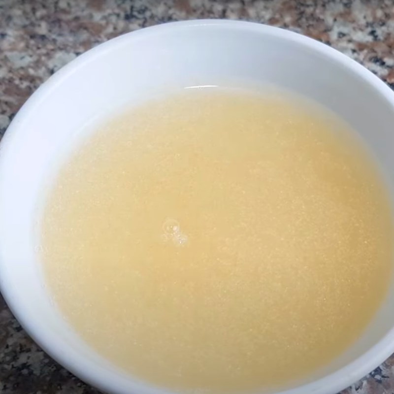 Bước 2 Ngâm bột gelatin Cheese ball nhân phô mai tan chảy