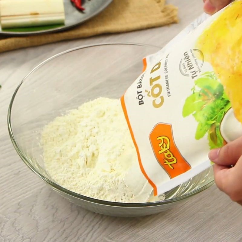 Bước 4 Pha bột Bánh xèo hến