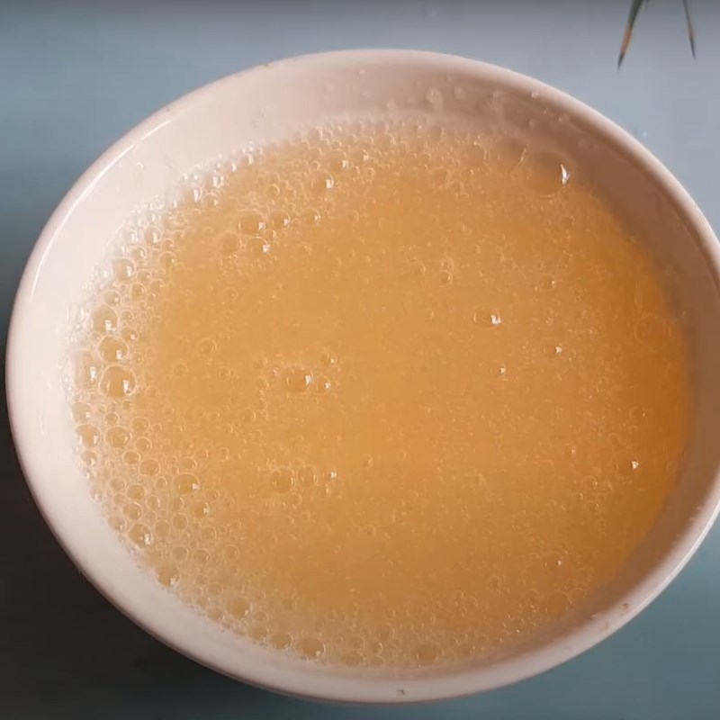 Bước 1 Pha hỗn hợp nguyên liệu Khúc bạch phô mai mặn