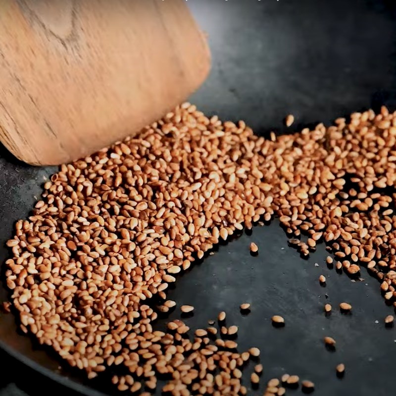 Bước 1 Rang mè Sốt Tonkatsu mè rang