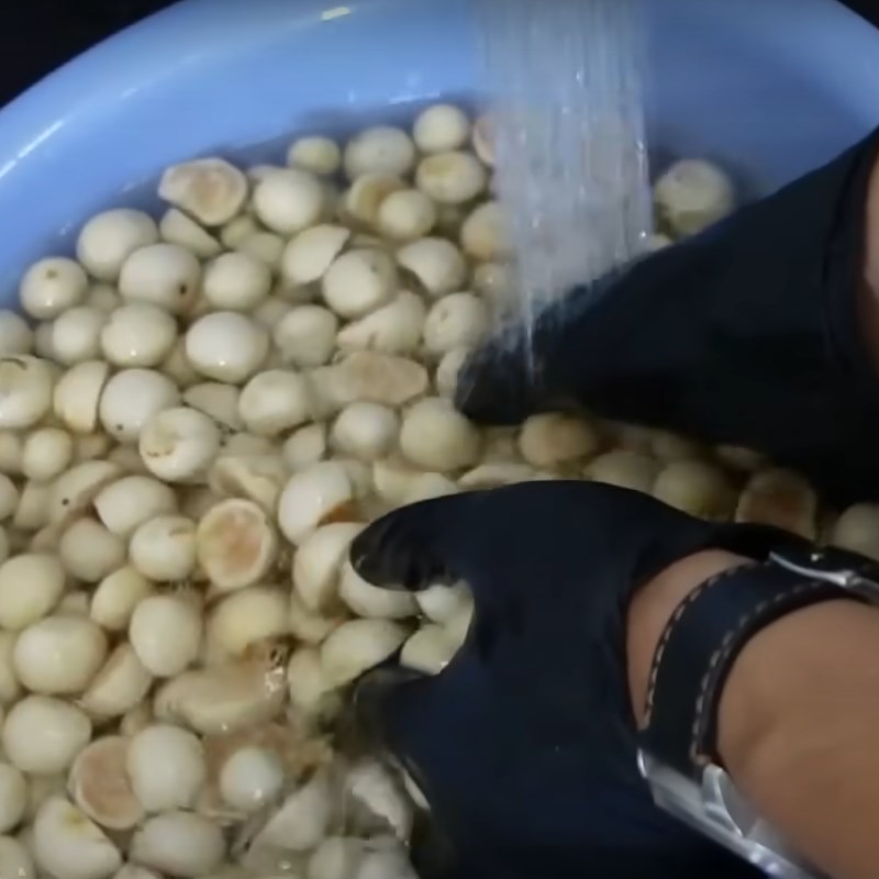 Bước 1 Sơ chế cà pháo Cà pháo ngâm chua ngọt