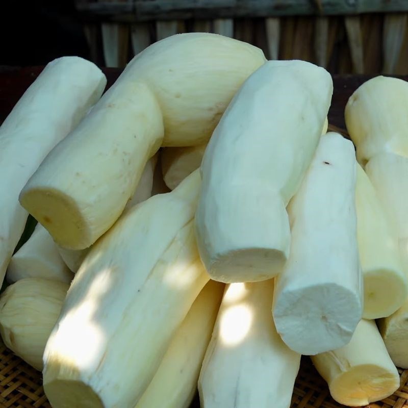 Bước 1 Sơ chế khoai mì Bánh phồng mì