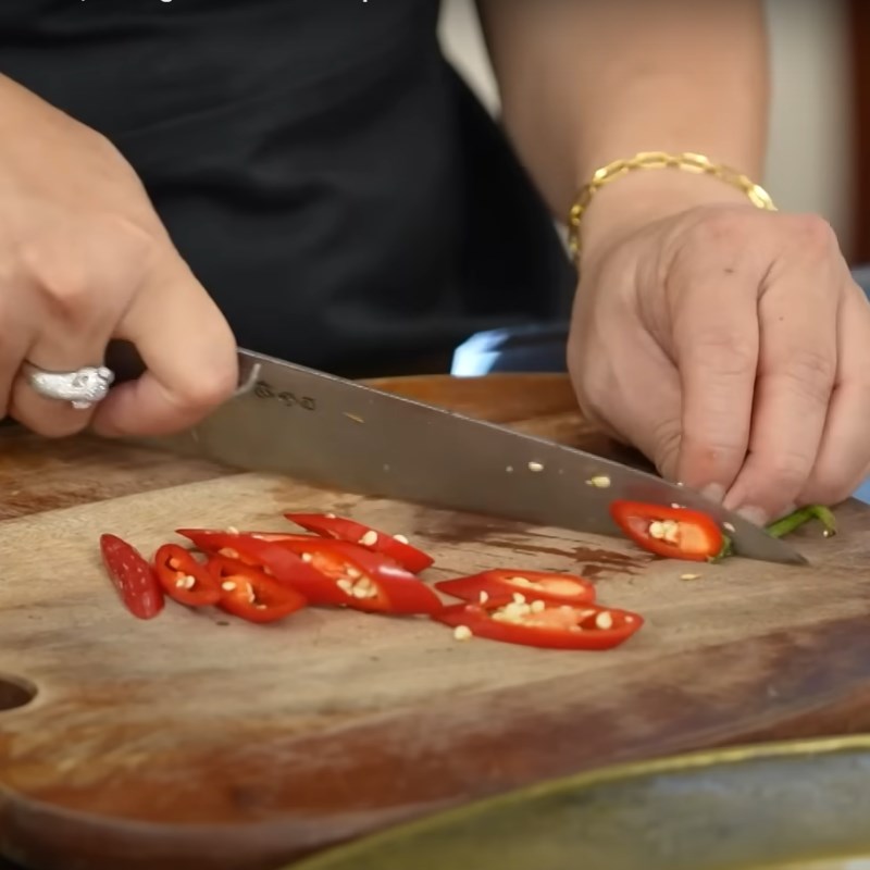 Bước 1 Sơ chế nguyên liệu Su hào muối