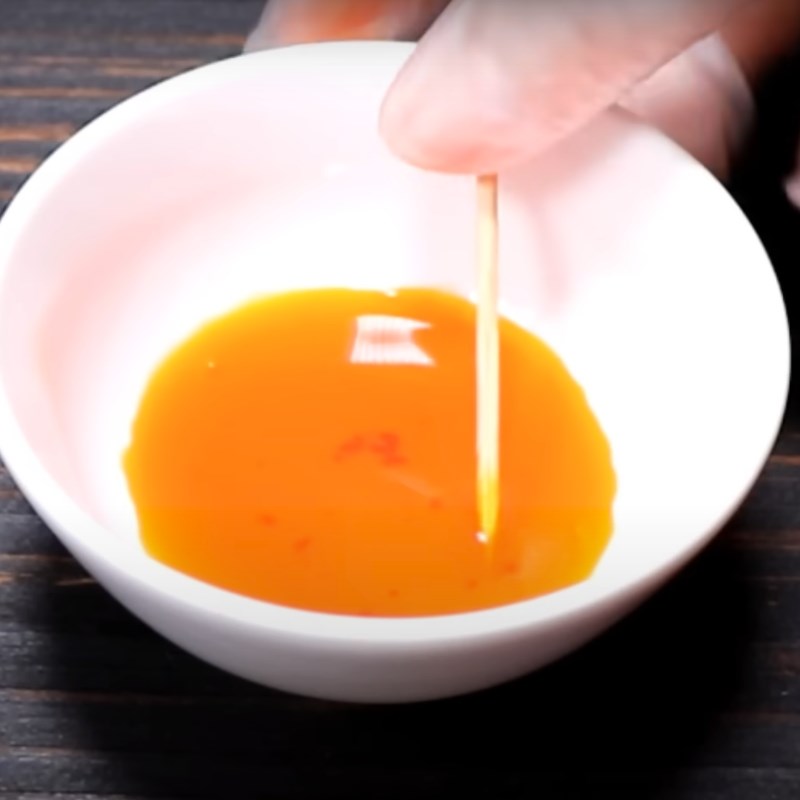 Bước 1 Sơ chế nguyên liệu Chả cua Huế