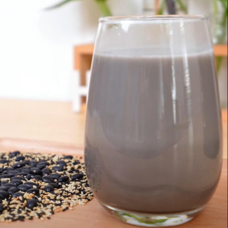Bước 3 Thành phẩm Sữa mè đen bằng máy làm sữa hạt