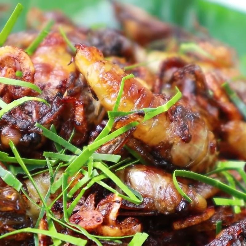 Bước 5 Thưởng thức Ve sầu chiên giòn