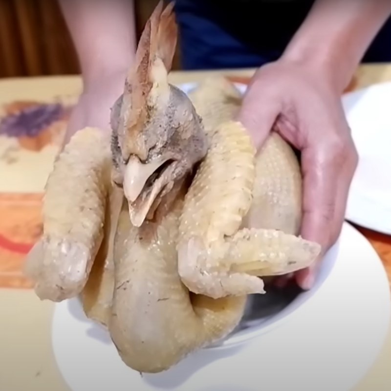 Bước 5 Trình bày gà cúng Gà cánh tiên