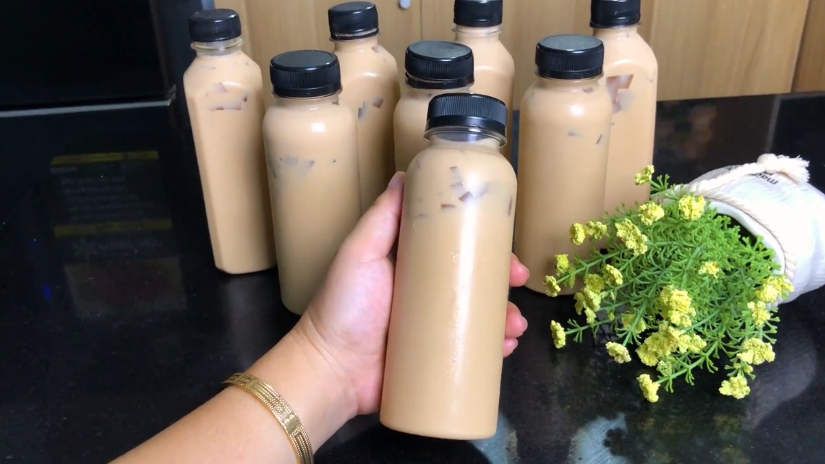 Trà sữa truyền thống đóng chai