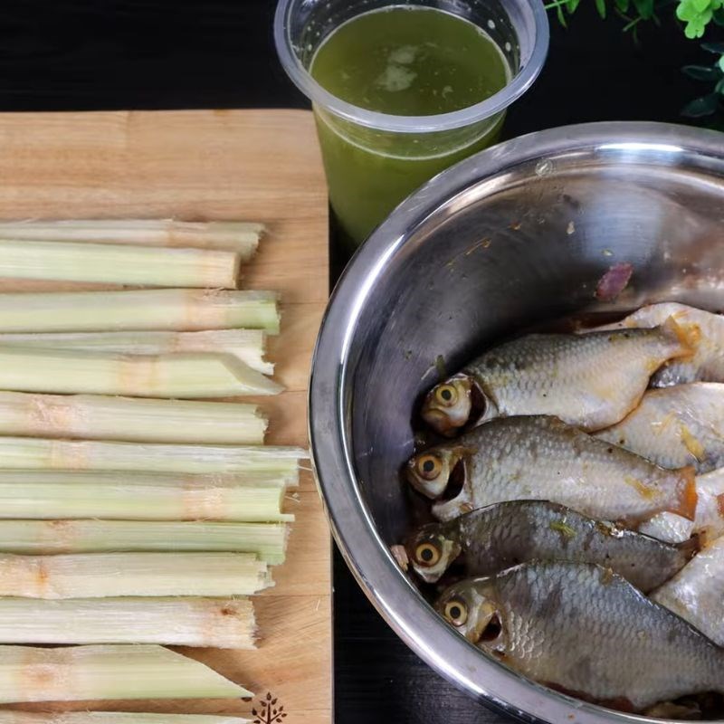 Bước 2 Chuẩn bị mía Cá he kho mía