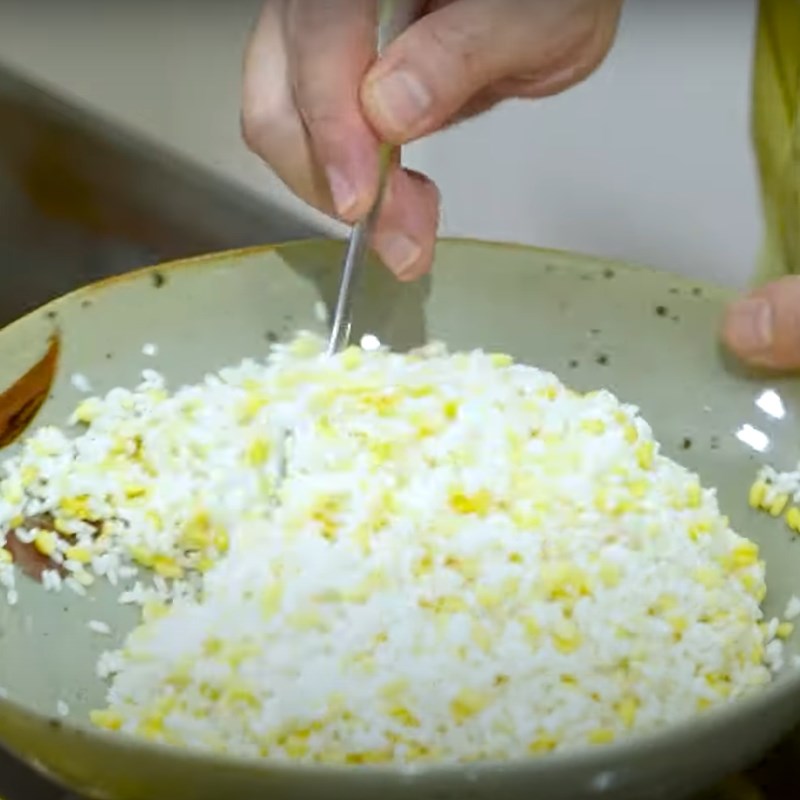 Bước 2 Hấp xôi lần 1 Xôi hoa cau (xôi đỗ xanh)