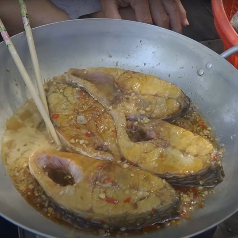 Bước 4 Kho cá Cá chẽm kho tiêu