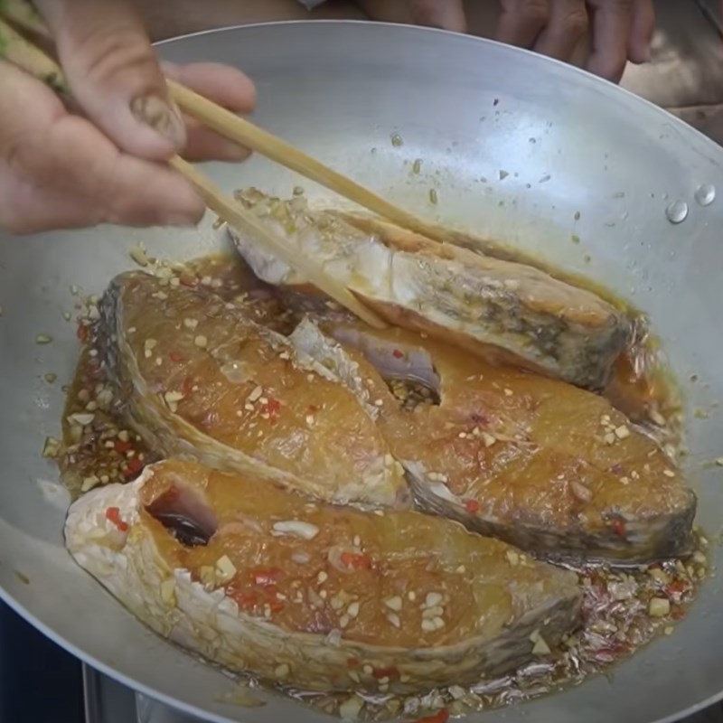 Bước 4 Kho cá Cá chẽm kho tiêu