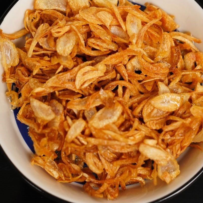 Bước 3 Làm hành phi Ruốc hàu