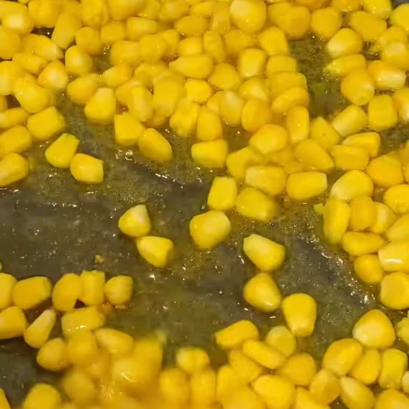 Bước 3 Làm sốt Tôm sốt bơ tỏi chấm bánh mì