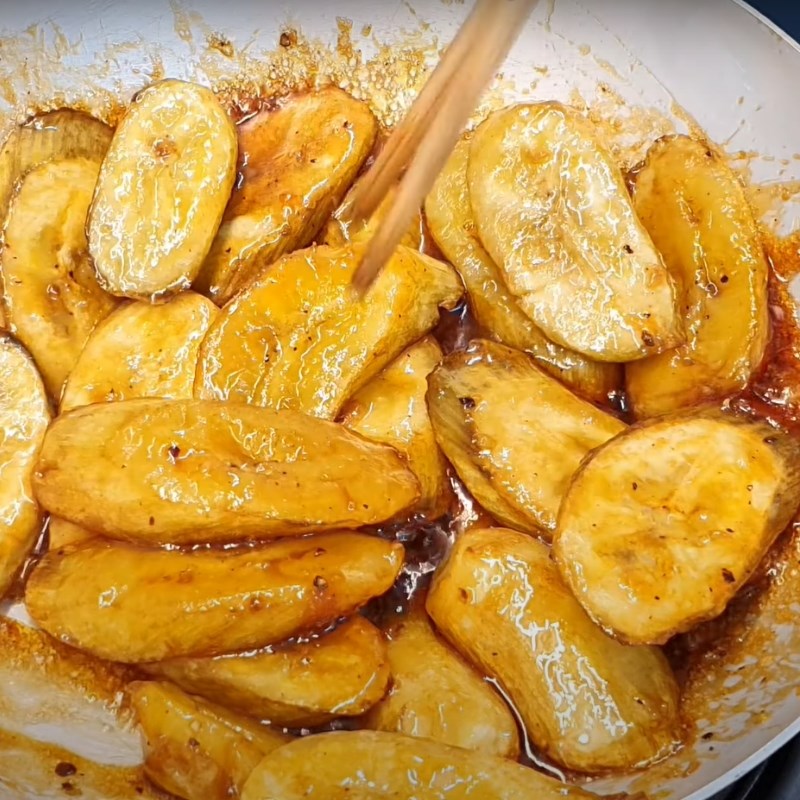 Bước 3 Nấu chuối xanh kho chay Chuối xanh kho chay
