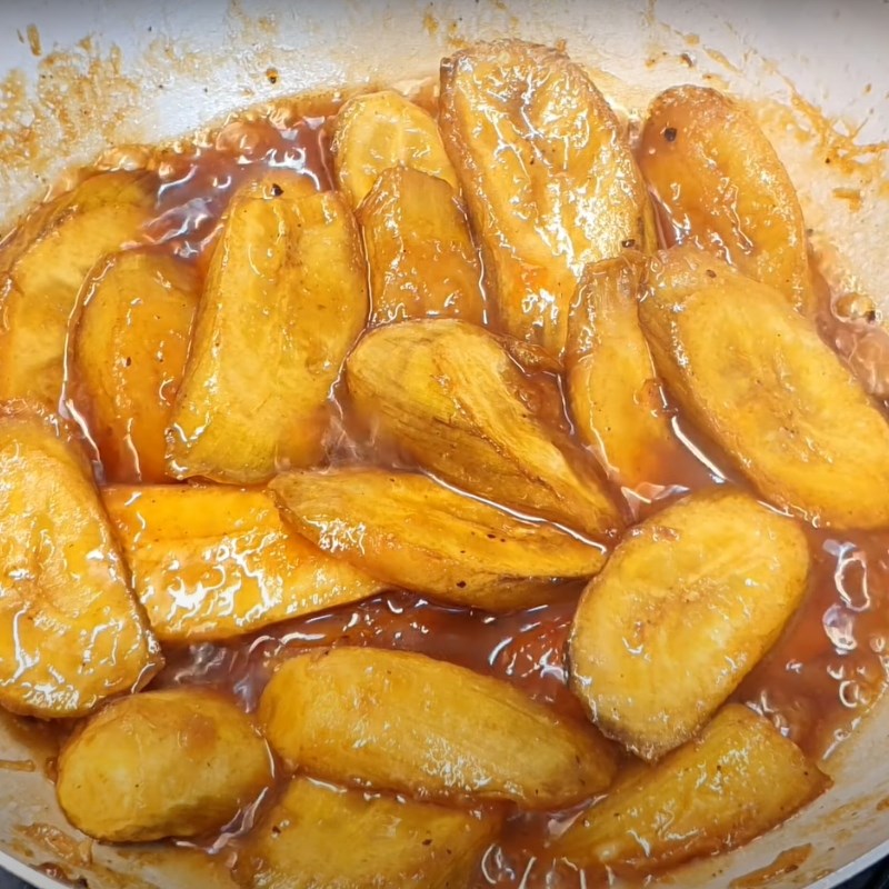Bước 3 Nấu chuối xanh kho chay Chuối xanh kho chay