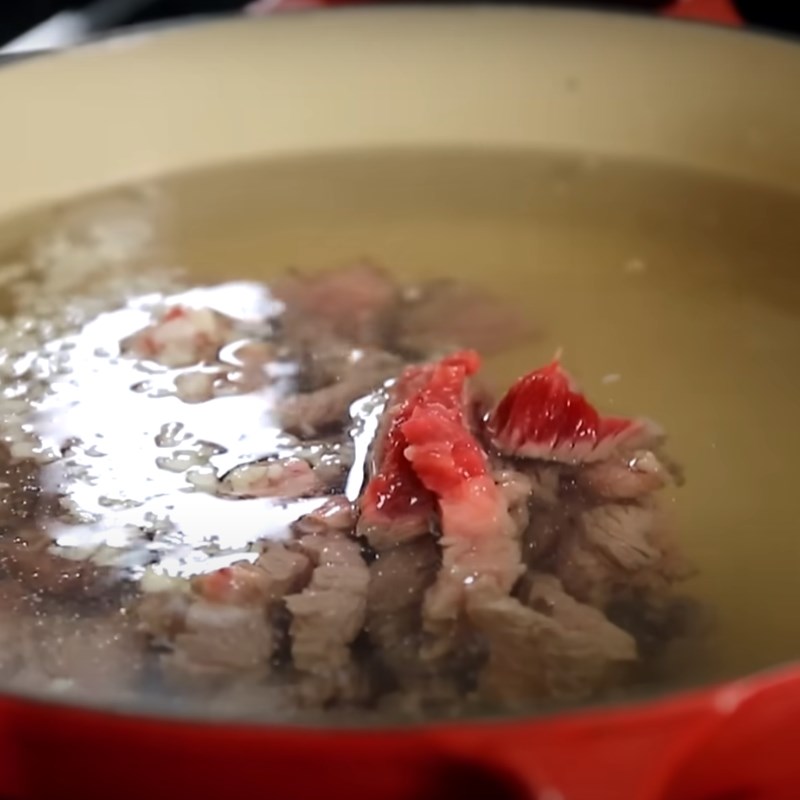 Bước 2 Nấu thịt bò Canh sủi cảo