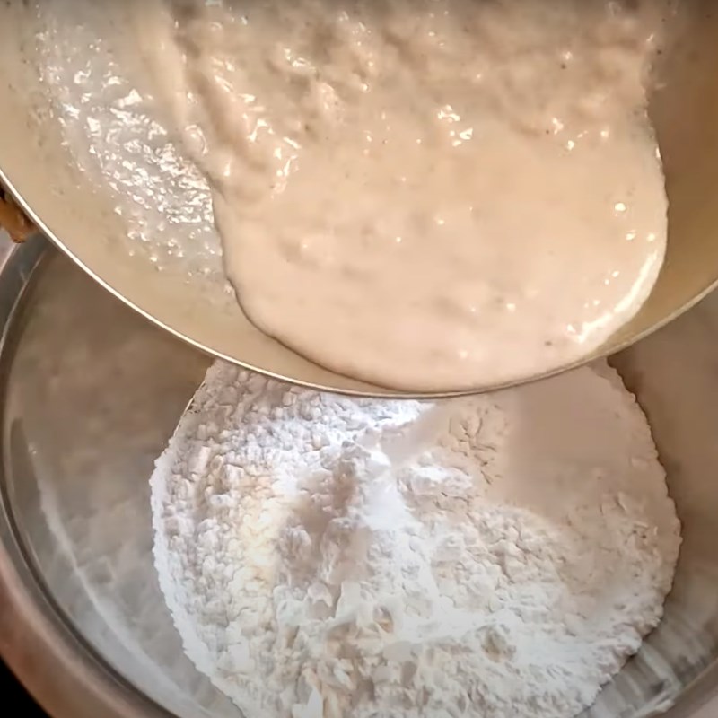 Bước 3 Pha màu bột Bánh con sùng