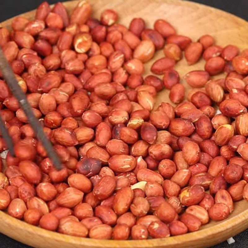 Bước 2 Rang đậu phộng Cá cơm rim lạc