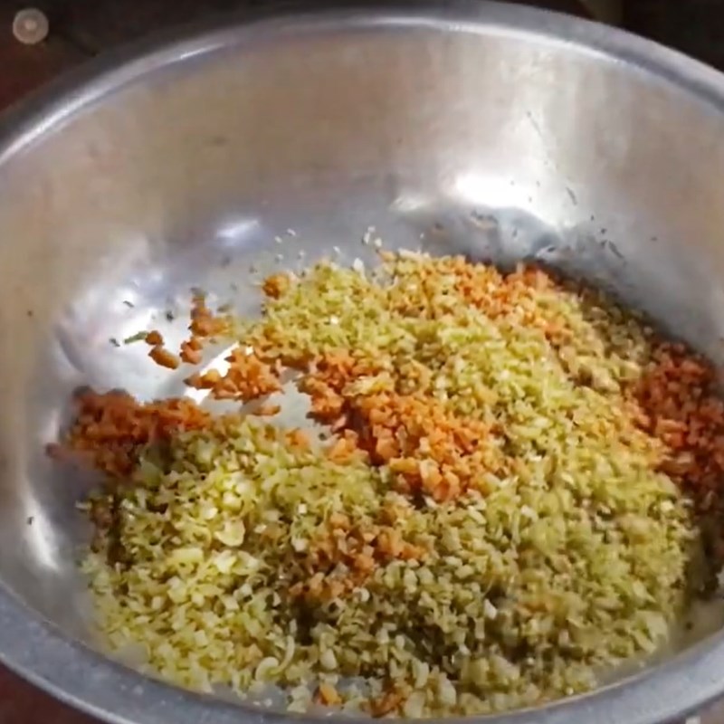 Bước 1 Sơ chế nguyên liệu Chuột xào lăn