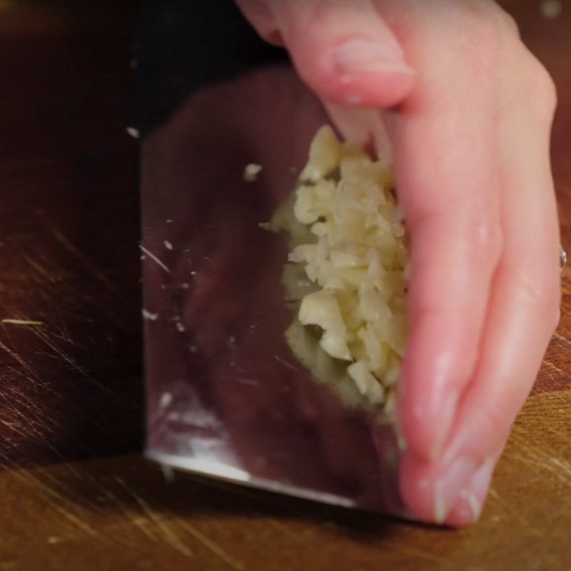 Bước 1 Sơ chế nguyên liệu Nấm kim châm sốt cay