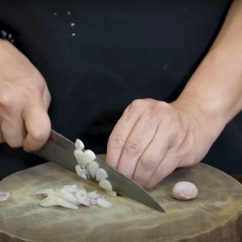 Bước 1 Sơ chế nguyên liệu Tôm rim tiêu