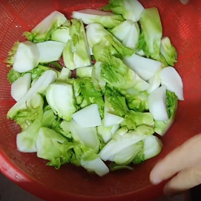 Bước 1 Sơ chế nguyên liệu Mầm đá xào tỏi