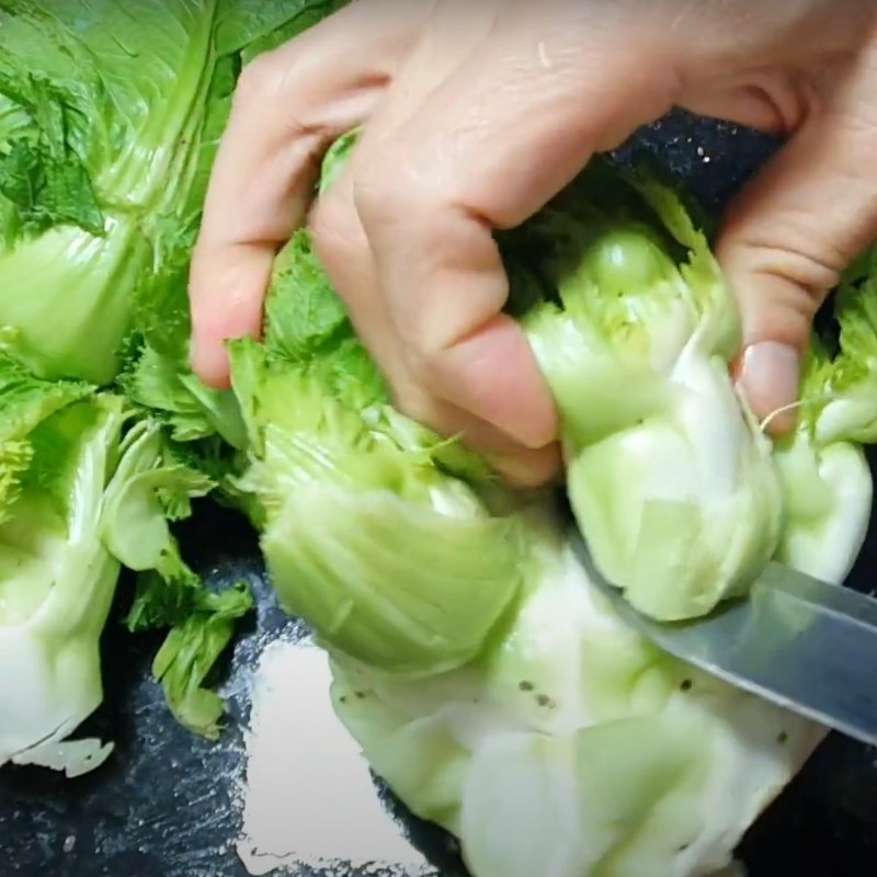 Bước 1 Sơ chế nguyên liệu Mầm đá xào tỏi