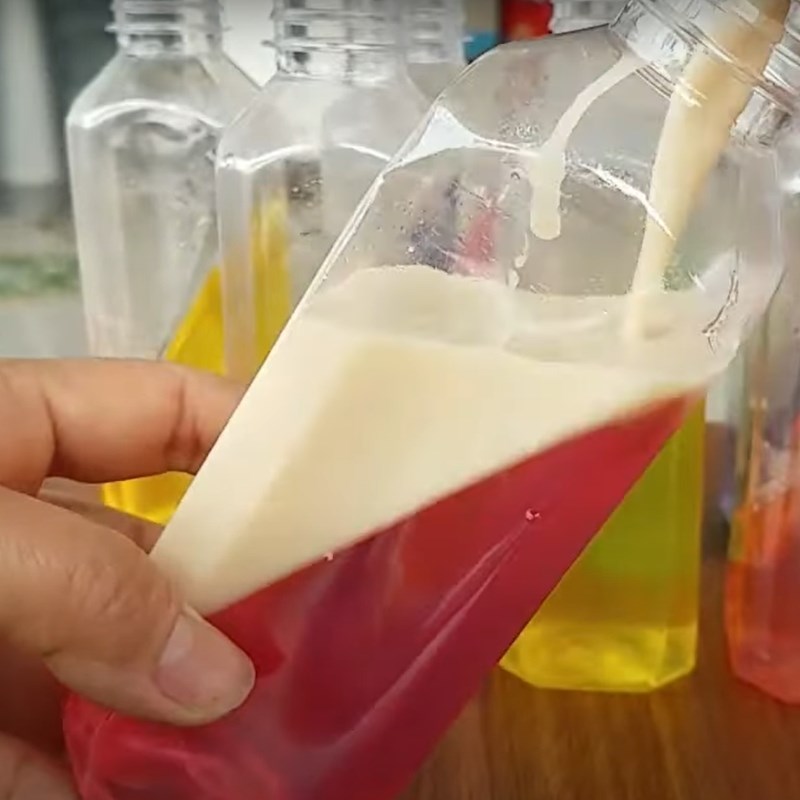 Bước 3 Thành phẩm Trà sữa gạo rang đóng chai