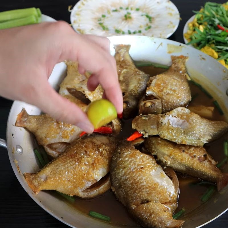 Bước 5 Thưởng thức Cá he kho mía
