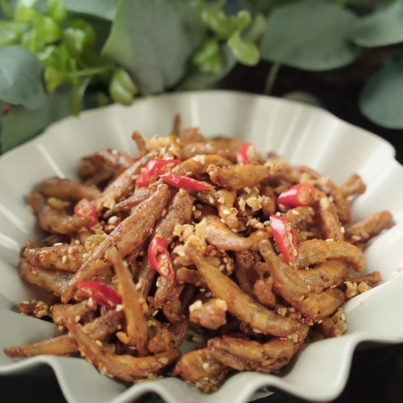 Bước 7 Thưởng thức và bảo quản Cá cơm sấy giòn