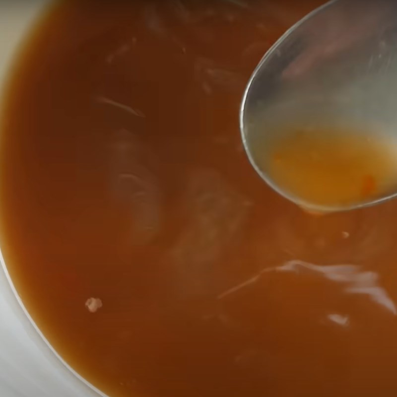 Bước 3 Xào gà với nấm đùi gà Gà xào nấm đùi gà