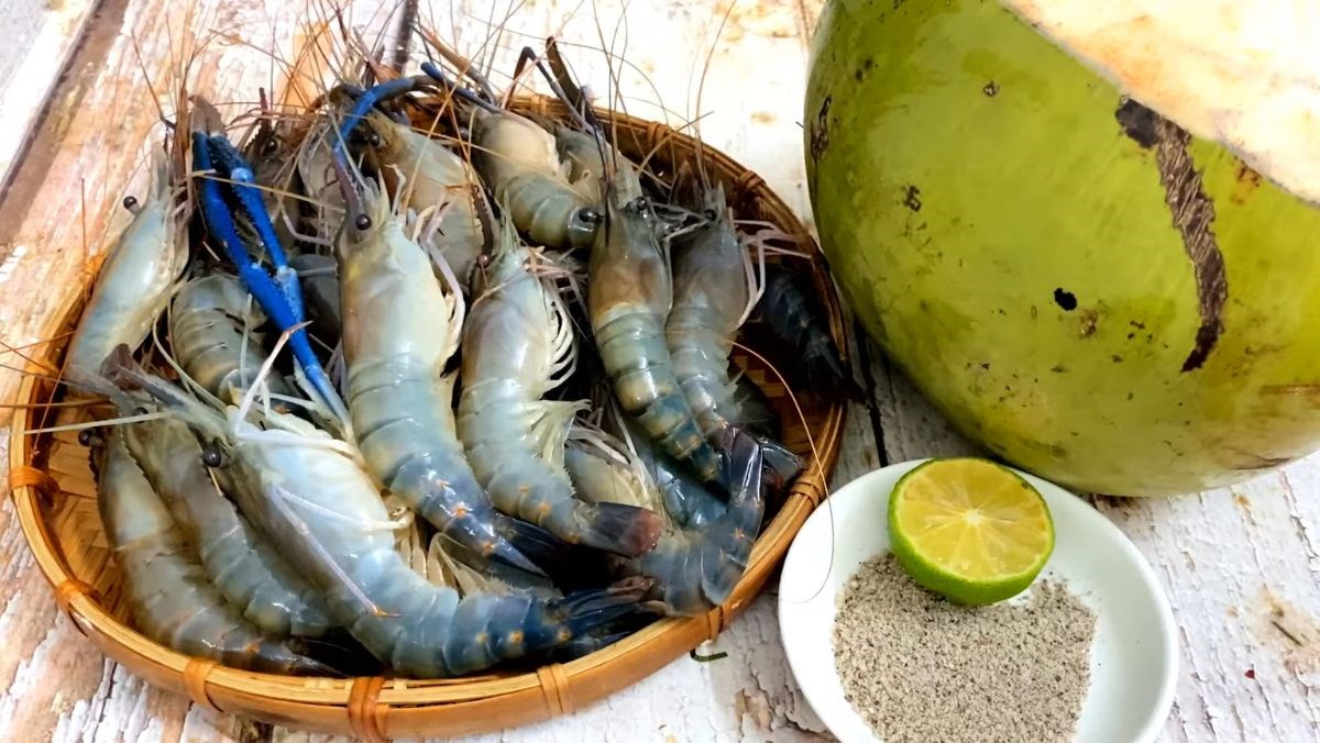 Cách làm tôm càng xanh hấp nước dừa