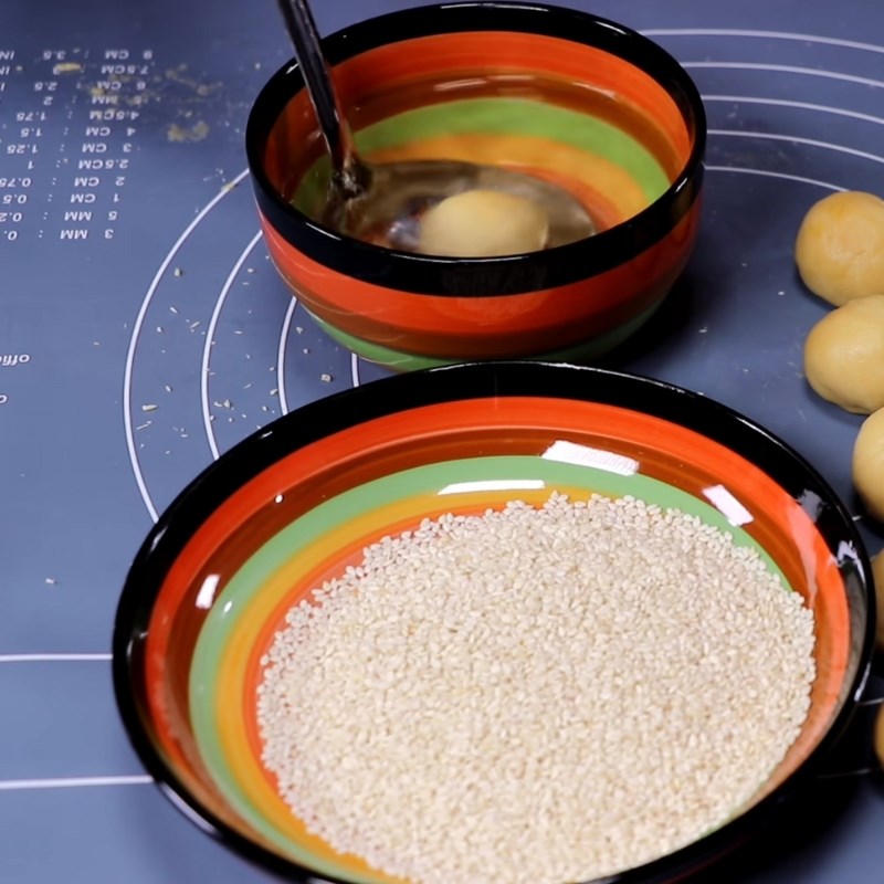 Bước 3 Tạo hình bánh Bánh cười (bánh mặt cười)