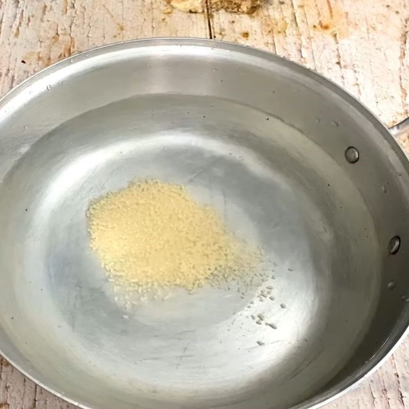 Bước 2 Chuẩn bị nước hấp Cách làm tôm càng xanh hấp nước dừa