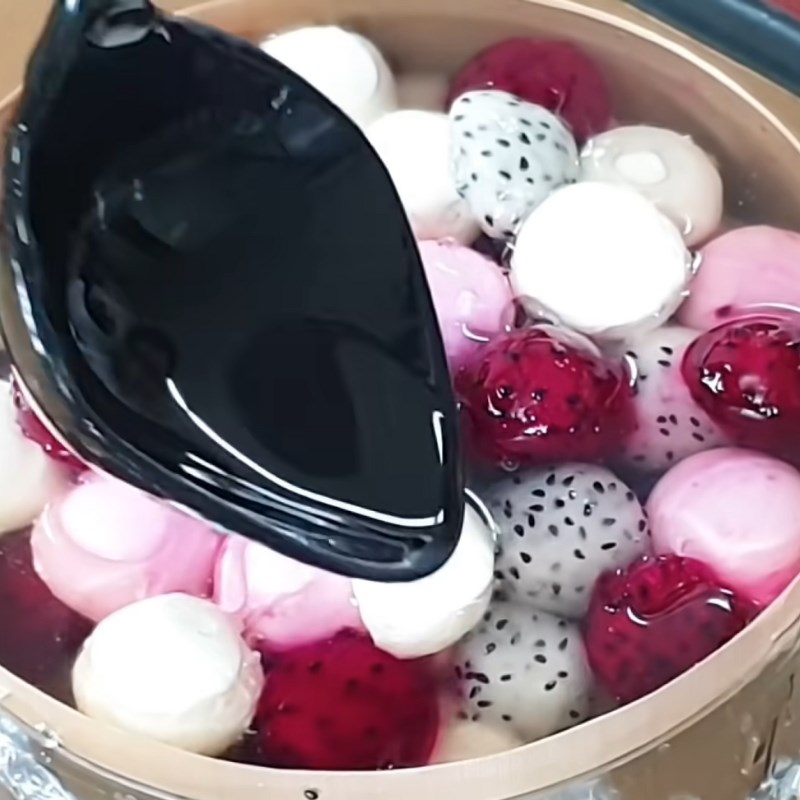 Bước 5 Đổ khuôn Bánh sinh nhật rau câu trái cây