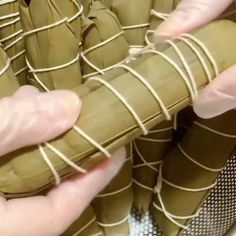 Bước 9 Hoàn thiện sau khi luộc Bánh gio mật mía