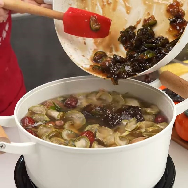 Bước 3 Kết hợp trà và sốt bí đao Trà bí đao kinh doanh