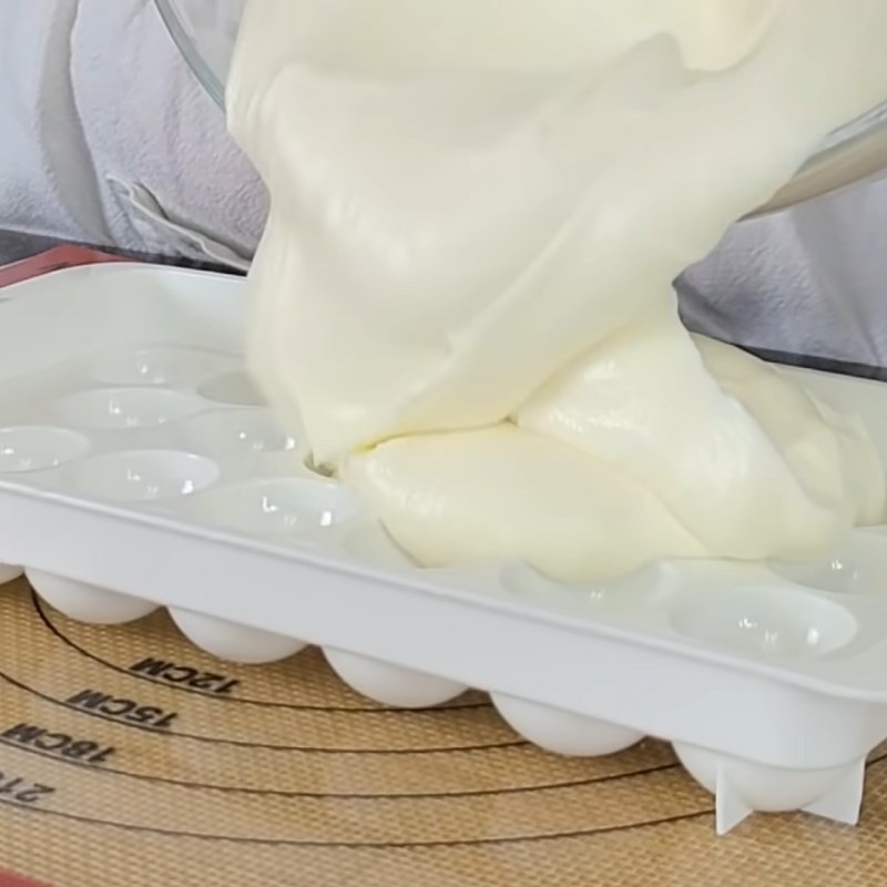 Bước 3 Làm cheese ball Bánh sinh nhật rau câu trái cây