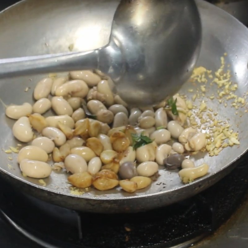 Bước 2 Làm kê gà cháy tỏi Kê gà cháy tỏi