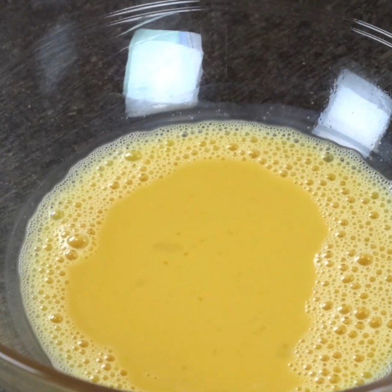 Bước 2 Làm lớp bánh flan Bánh flan gato sinh nhật