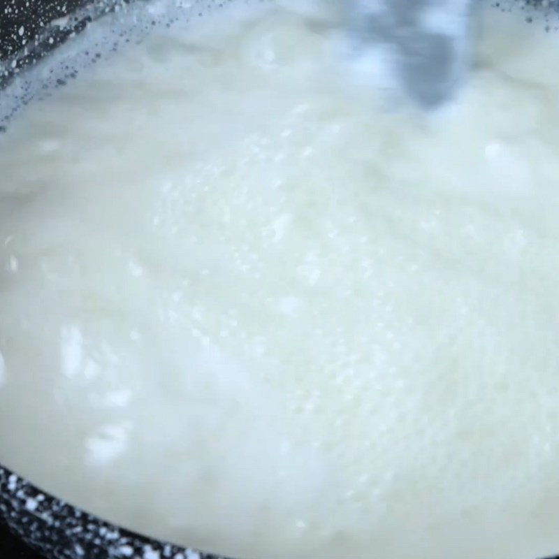 Bước 2 Làm lớp bánh flan Bánh flan gato sinh nhật