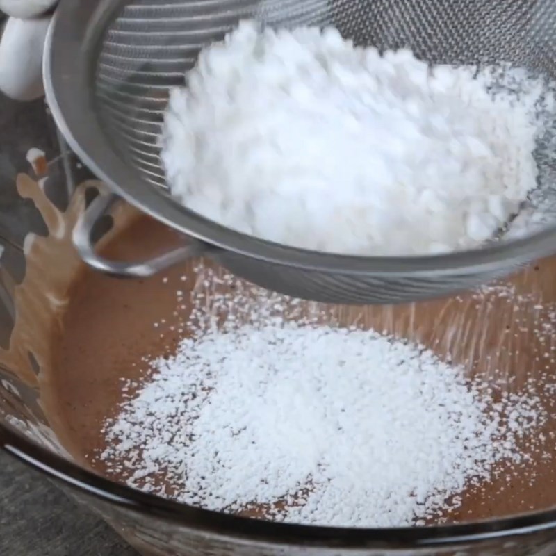 Bước 3 Làm lớp bánh gato Bánh flan gato sinh nhật