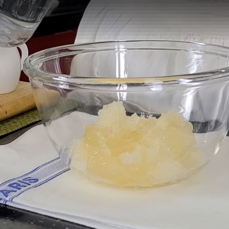 Bước 4 Làm lớp thạch trong suốt Bánh sinh nhật rau câu trái cây