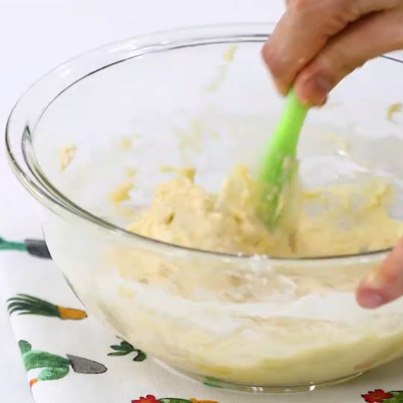 Bước 1 Làm vỏ bánh Bánh bắp phô mai
