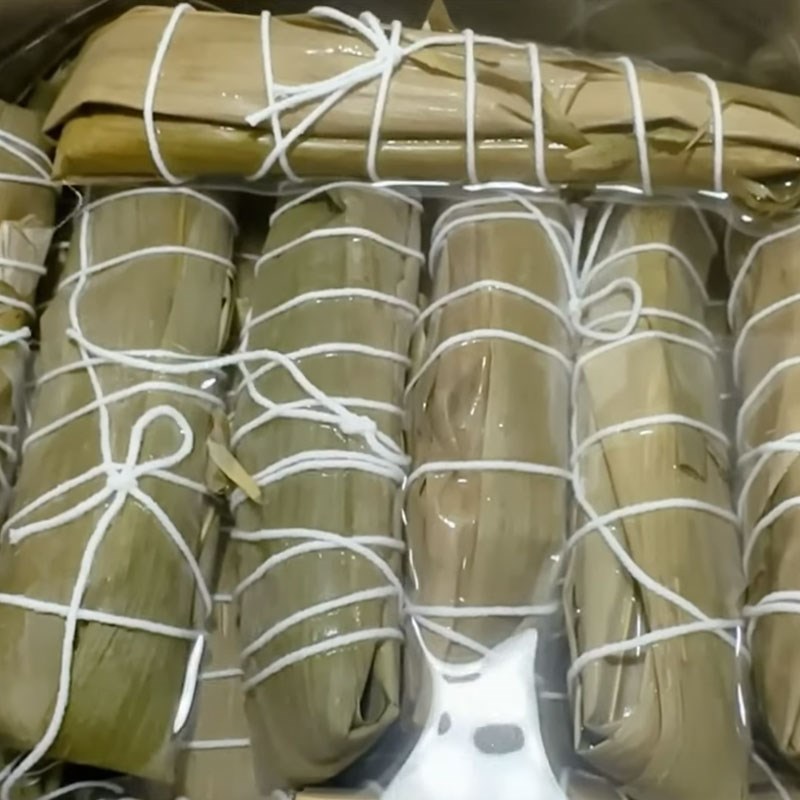 Bước 8 Luộc bánh bằng nồi áp suất điện Bánh gio mật mía