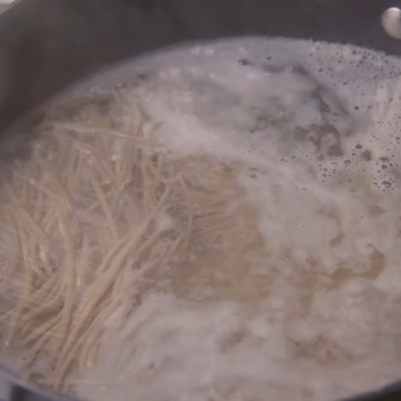 Bước 2 Luộc mì soba Mì soba lạnh