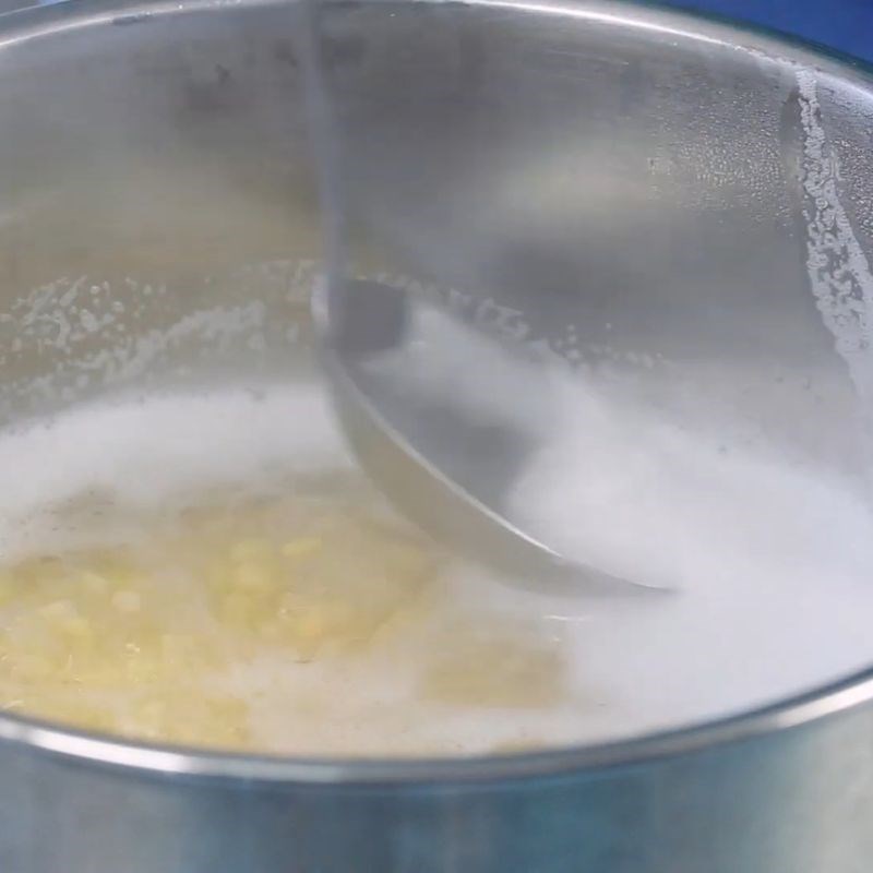 Bước 2 Nấu đậu xanh Chè sữa