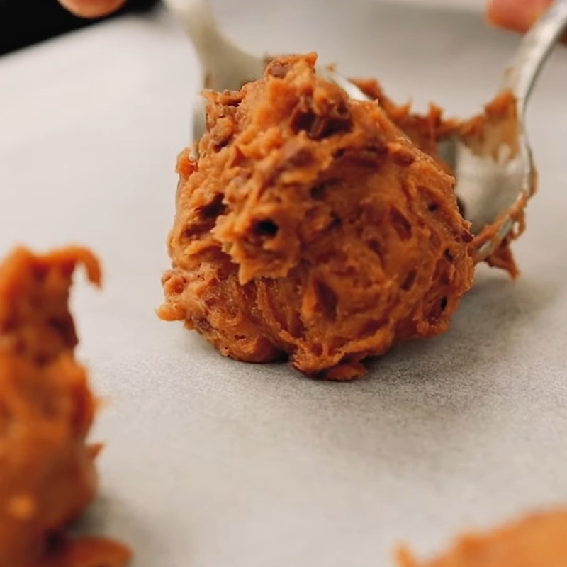 Bước 3 Nướng bánh Bánh quy chocolate chip giòn